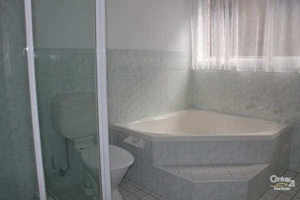 12 Tarago Place, Prestons, NSW, 2170, Prestons - Thumbnail 6