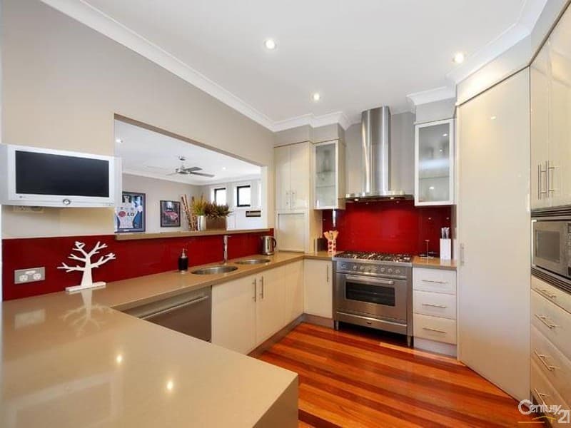 15 Colwyn Close, Menai, NSW, 2234, Menai - Thumbnail 3