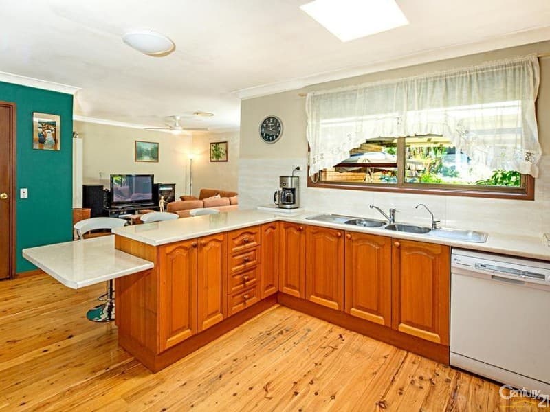 4 Wade Close, Illawong, NSW, 2234, Illawong - Thumbnail 5