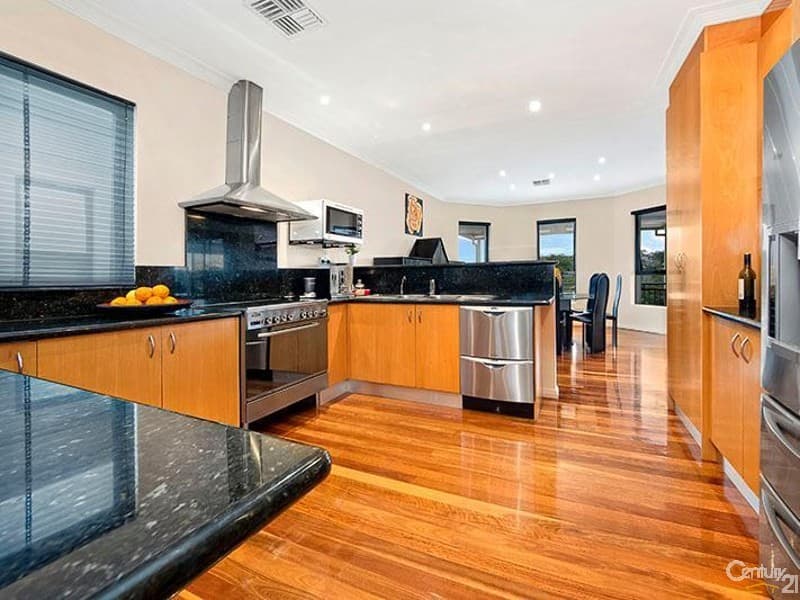 88 Brushwood Drive, Alfords Point, NSW, 2234, Alfords Point - Thumbnail 3