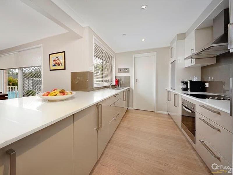 10 Ribbon Gum Close, Alfords Point, NSW, 2234, Alfords Point - Thumbnail 3
