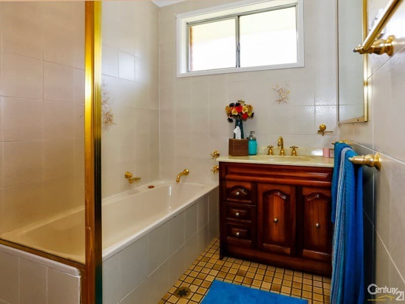 6 Samoa Avenue, Picnic Point, NSW, 2213, Picnic Point - Thumbnail 7