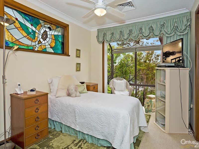 5 Charm Place, Peakhurst, NSW, 2210, Peakhurst - Thumbnail 6