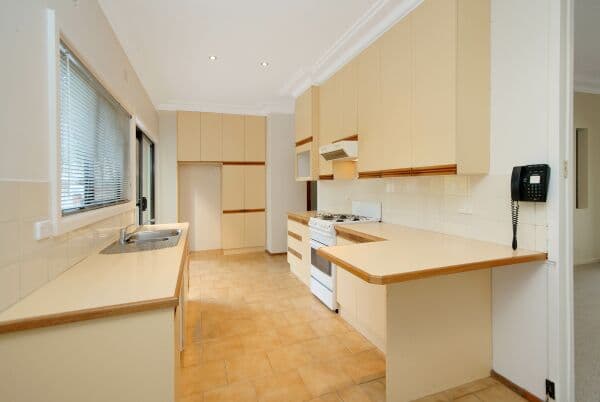 6 Holly Street, Caringbah, NSW, 2229, Caringbah South - Thumbnail 2