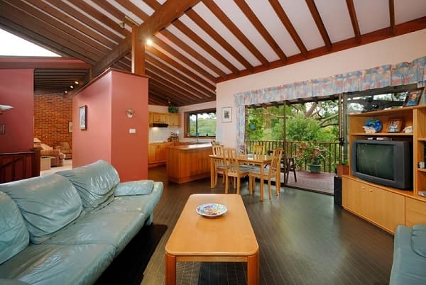 69 Griffin Parade, Illawong, NSW, 2234, Illawong - Thumbnail 2