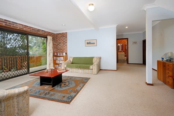 69 Griffin Parade, Illawong, NSW, 2234, Illawong - Thumbnail 5