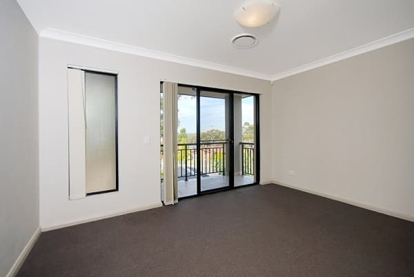 2/54 Osprey Drive, Illawong, NSW, 2234, Illawong - Thumbnail 3