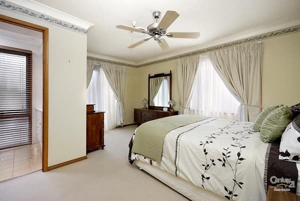 132 Hall Drive, Menai, NSW, 2234, Menai - Thumbnail 5