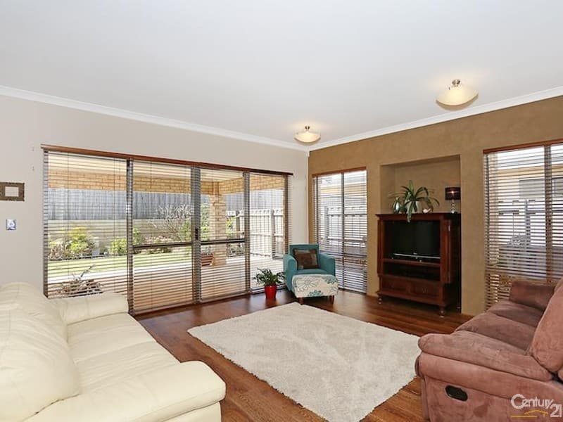 287 Peelwood Parade, Halls Head, WA, 6210, Halls Head - Thumbnail 3