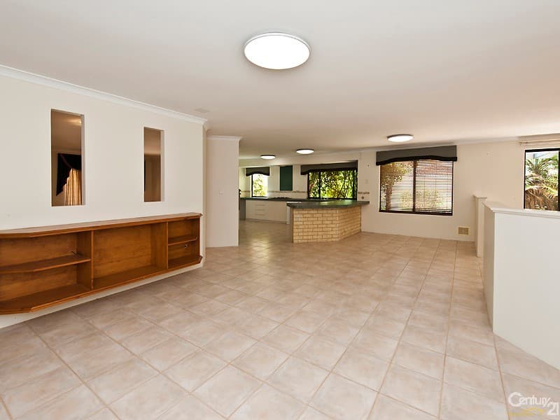 16 Oakleigh Drive, Erskine, WA, 6210, Erskine - Thumbnail 4