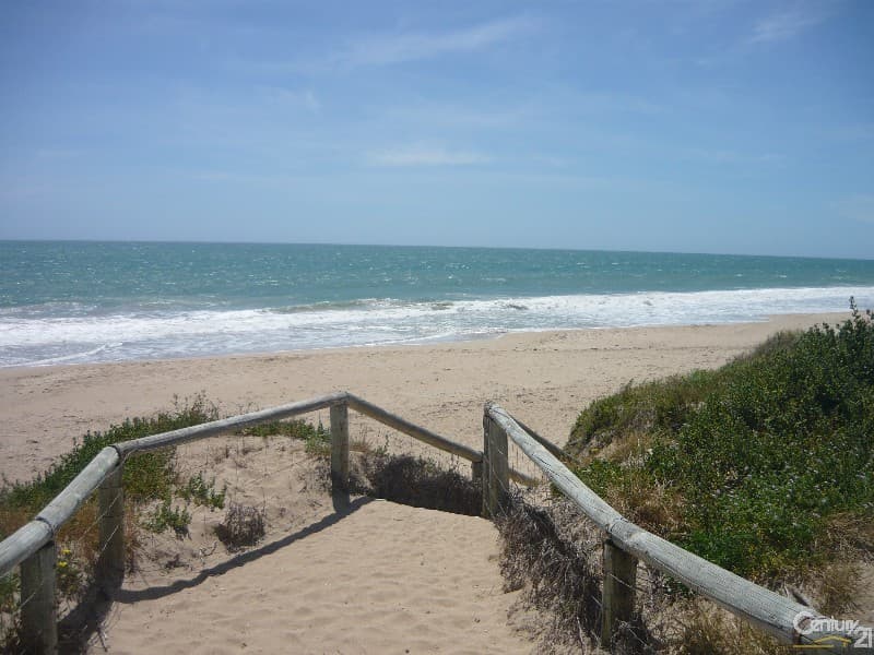 15 Parmelia Way, Madora Bay, WA, 6210, Madora Bay - Thumbnail 7