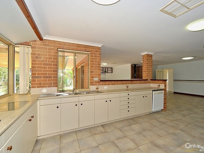 3 Redfern Place, Erskine, WA, 6210, Erskine - Thumbnail 2