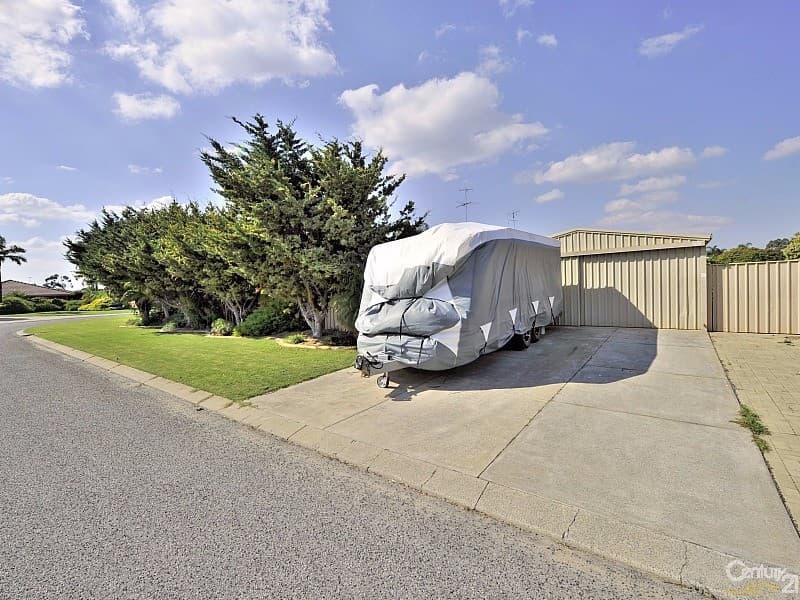 11 Fairway Crescent, Meadow Springs, WA, 6210, Meadow Springs - Thumbnail 3