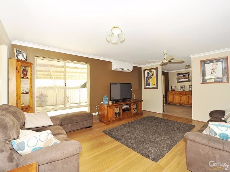 11 Fairway Crescent, Meadow Springs, WA, 6210, Meadow Springs - Thumbnail 4