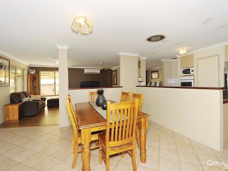 11 Fairway Crescent, Meadow Springs, WA, 6210, Meadow Springs - Thumbnail 5