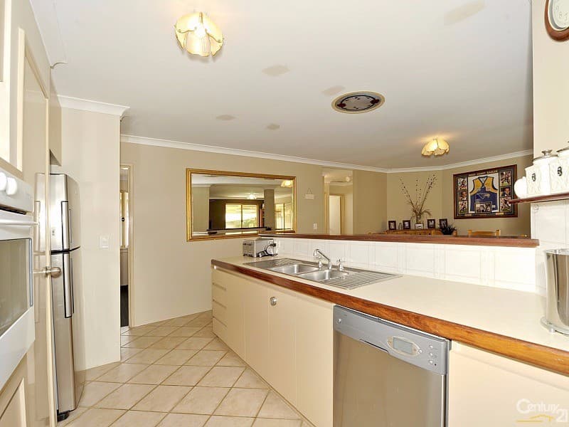 11 Fairway Crescent, Meadow Springs, WA, 6210, Meadow Springs - Thumbnail 7
