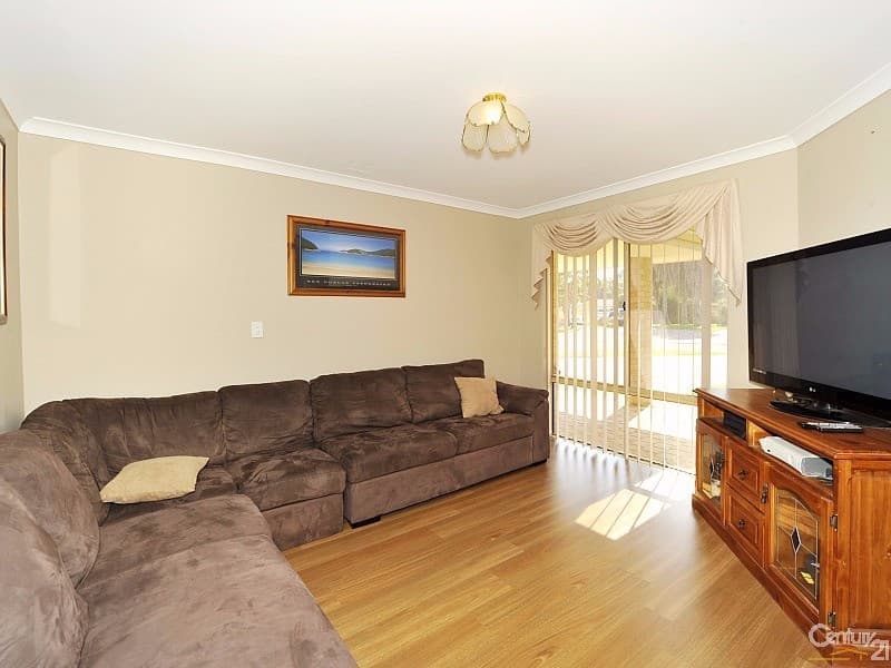 11 Fairway Crescent, Meadow Springs, WA, 6210, Meadow Springs - Thumbnail 8