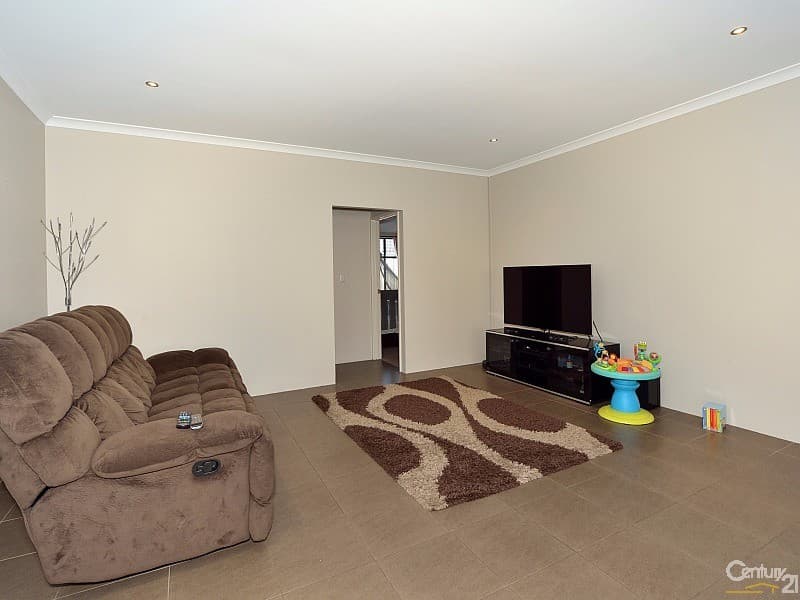 2/92 Rajah Road, Ocean Shores, NSW, 2483, Ocean Shores - Thumbnail 5