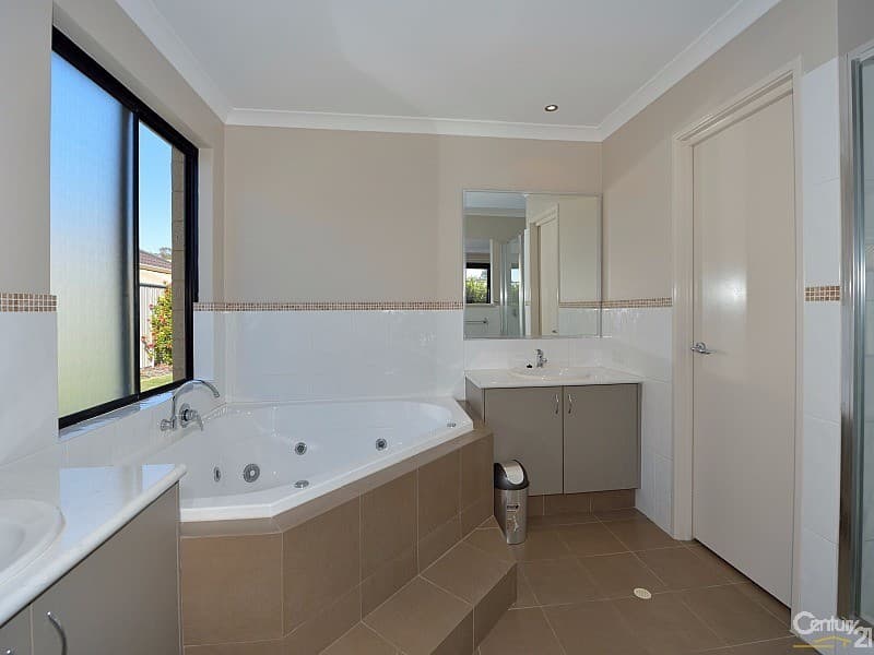 2/92 Rajah Road, Ocean Shores, NSW, 2483, Ocean Shores - Thumbnail 8