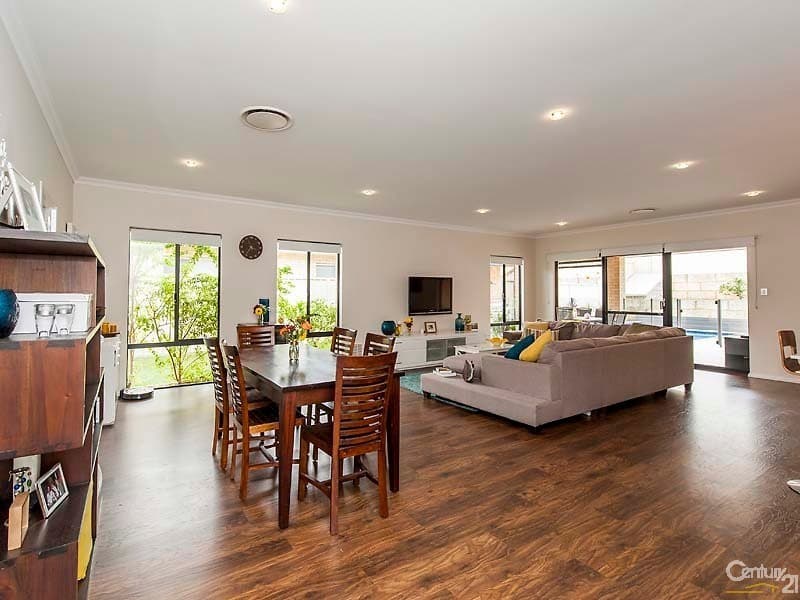 28 Lord Hobart Drive, Madora Bay, WA, 6210, Madora Bay - Thumbnail 5