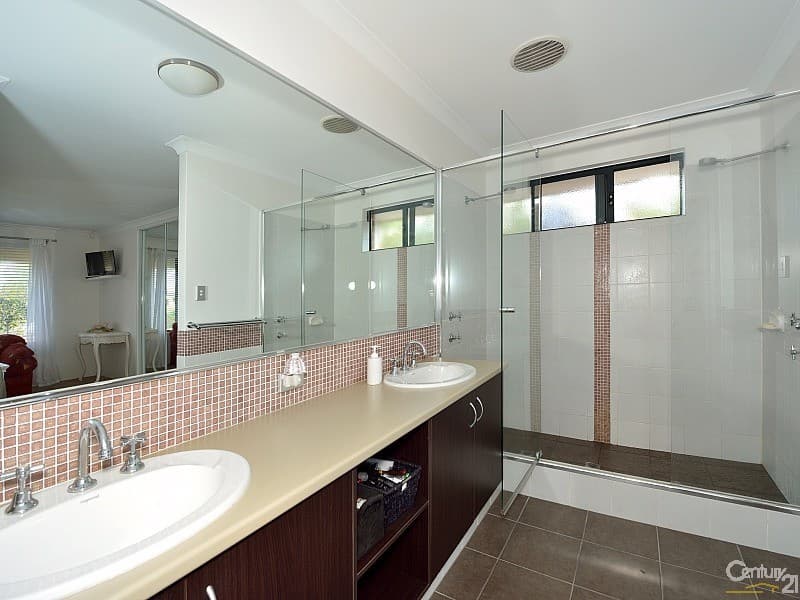 27 Buttercup Parkway, Halls Head, WA, 6210, Halls Head - Thumbnail 8