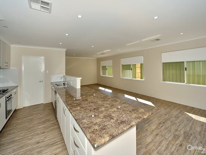 16 Tarragon Way, Falcon, WA, 6210, Falcon - Thumbnail 2