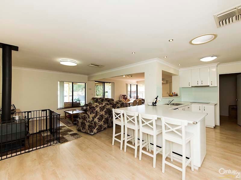 49 Carina Circle, Halls Head, WA, 6210, Halls Head - Thumbnail 4