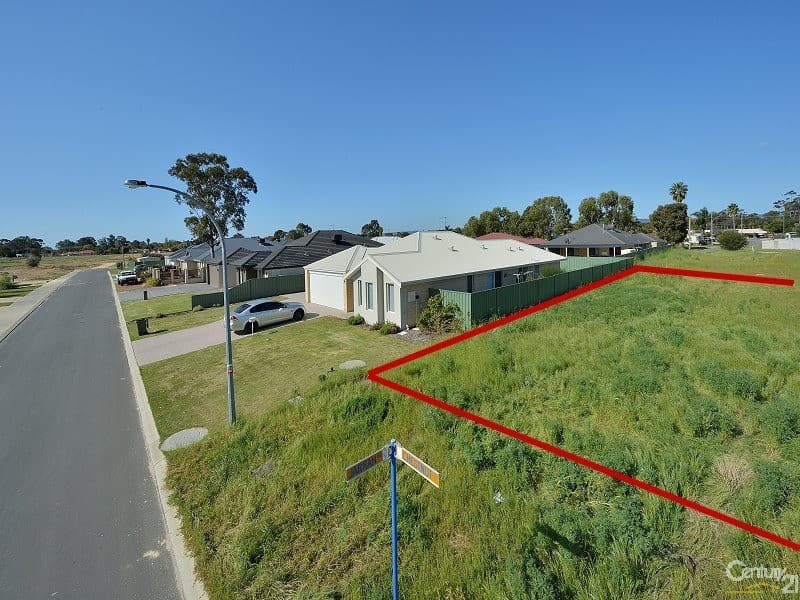 28 Roseric Crescent, Hideaway Bay, QLD, 4800, Hideaway Bay - Thumbnail 2