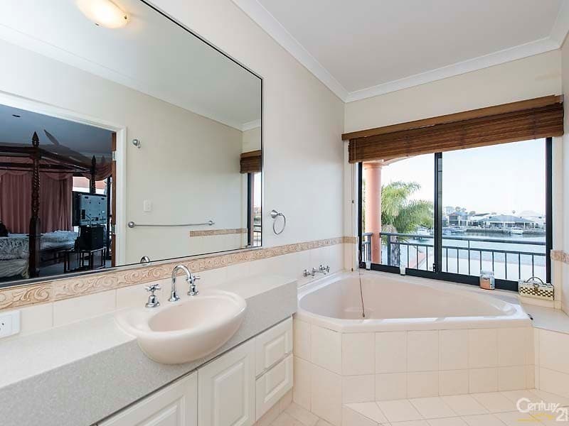 26 Rialto Place, Halls Head, WA, 6210, Halls Head - Thumbnail 5