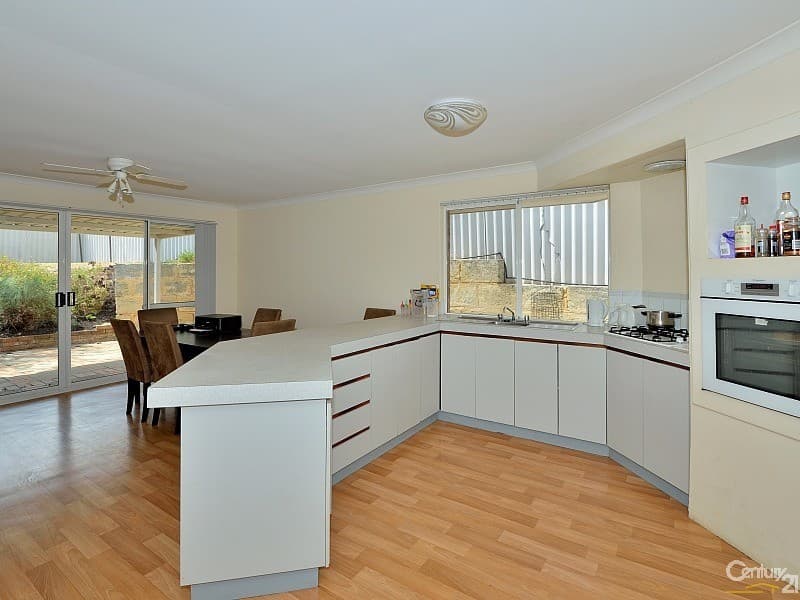 1/1 Birkdale Court, Halls Head, WA, 6210, Halls Head - Thumbnail 2