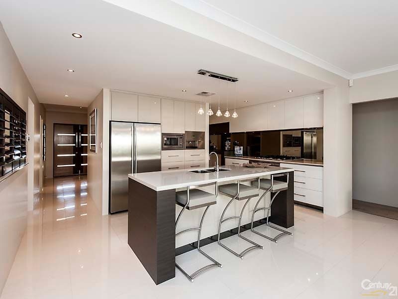 15 Jasper Way, Lakelands, WA, 6180, Lakelands - Thumbnail 2