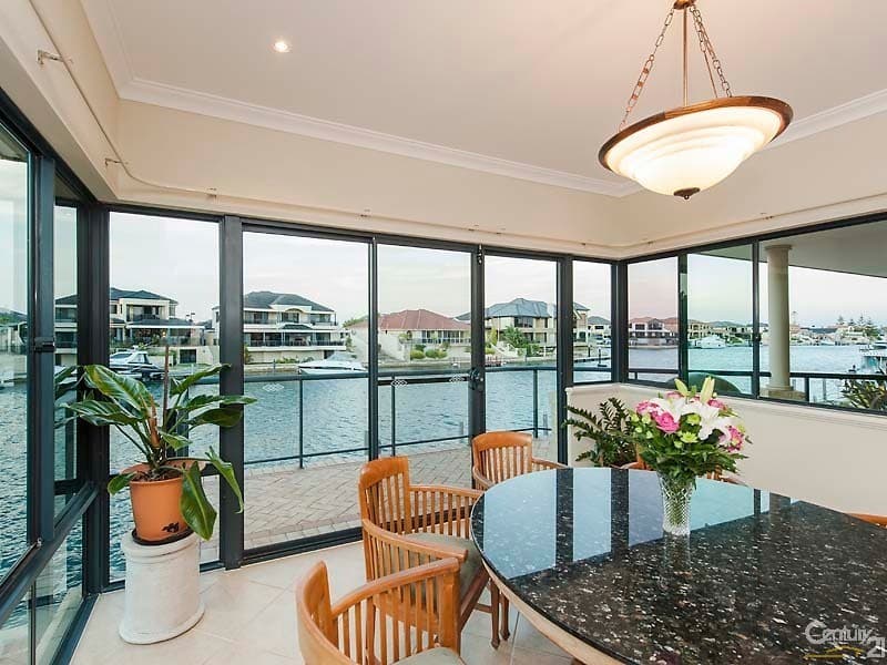13 Solstraale Place, Halls Head, WA, 6210, Halls Head - Thumbnail 2