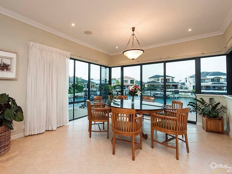 13 Solstraale Place, Halls Head, WA, 6210, Halls Head - Thumbnail 8