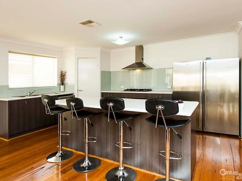 18 Badgerup Avenue, Lakelands, WA, 6180, Lakelands - Thumbnail 3