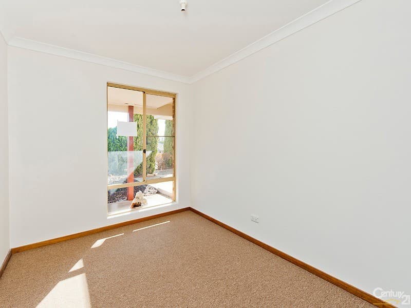 19 Silvertop Avenue, Halls Head, WA, 6210, Halls Head - Thumbnail 8