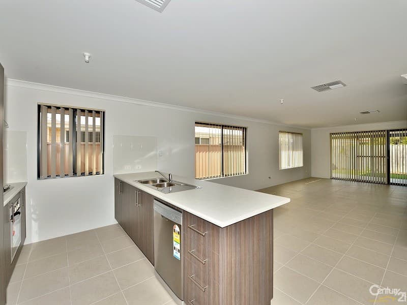 29 Wattleglen Avenue, Erskine, WA, 6210, Erskine - Thumbnail 2