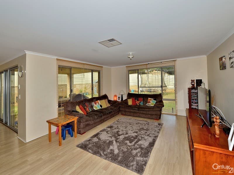 18 McCubbin Loop, Dawesville, WA, 6211, Dawesville - Thumbnail 3