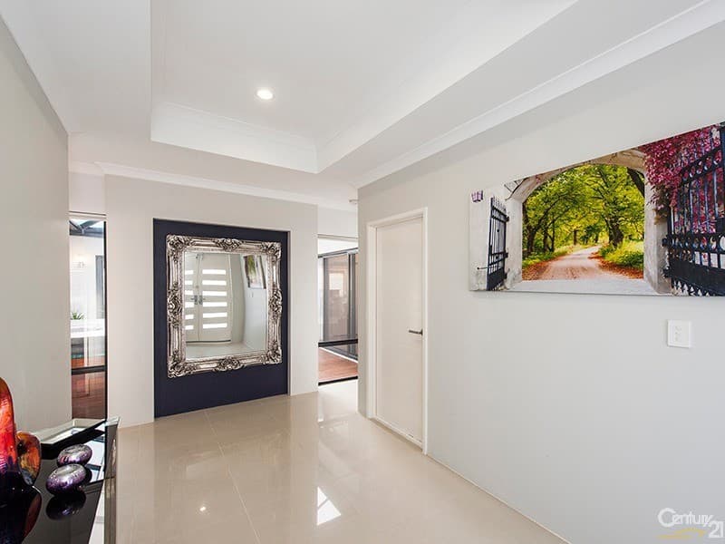 8 Pineknoll Gardens, Meadow Springs, WA, 6210, Meadow Springs - Thumbnail 3