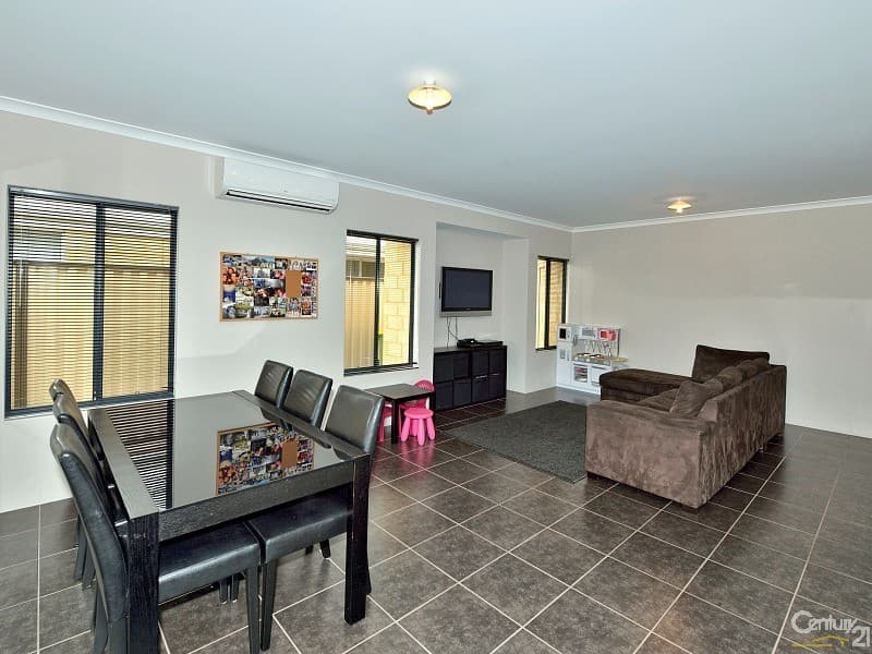 77 Chatsworth Drive, Erskine, WA, 6210, Erskine - Thumbnail 3