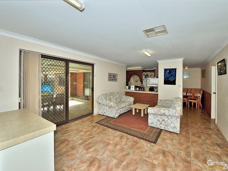 13 Glencoe Parade, Halls Head, WA, 6210, Halls Head - Thumbnail 3