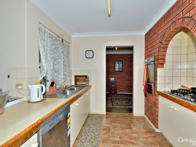 13 Glencoe Parade, Halls Head, WA, 6210, Halls Head - Thumbnail 4