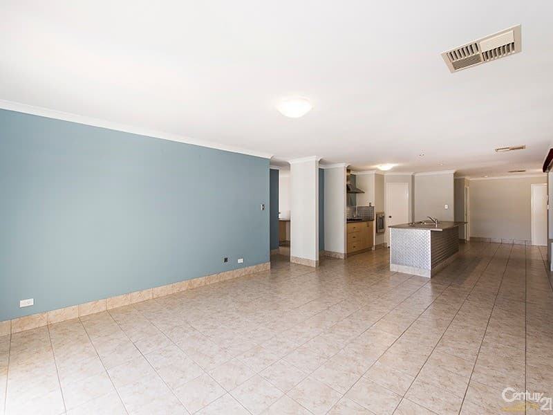 8 Evella Cove, Lakelands, WA, 6180, Lakelands - Thumbnail 2