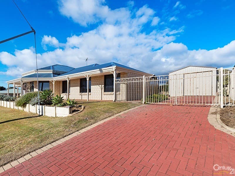2 Gilmore Street, Madora Bay, WA, 6210, Madora Bay - Thumbnail 4