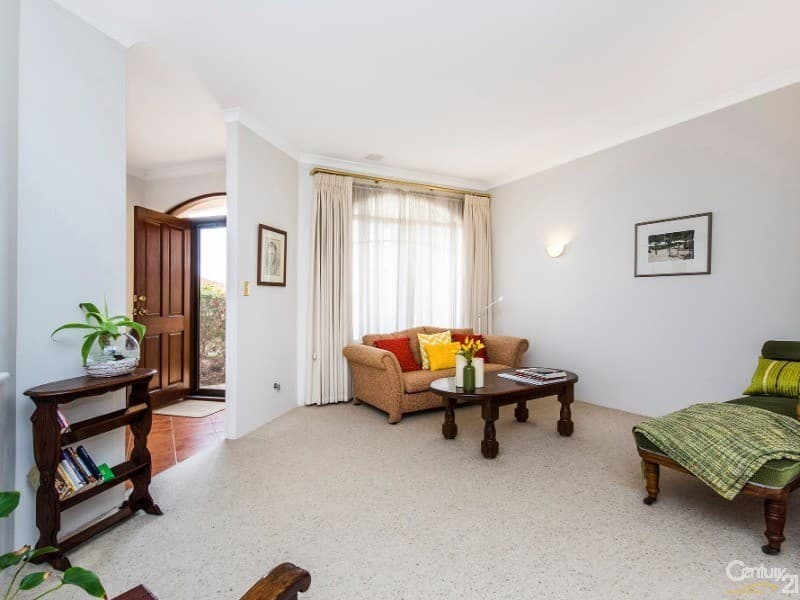 13 Montego Way, Halls Head, WA, 6210, Halls Head - Thumbnail 2