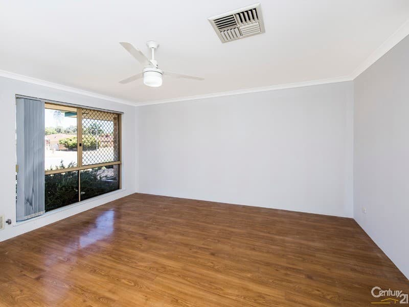17 Fairway Crescent, Meadow Springs, WA, 6210, Meadow Springs - Thumbnail 2