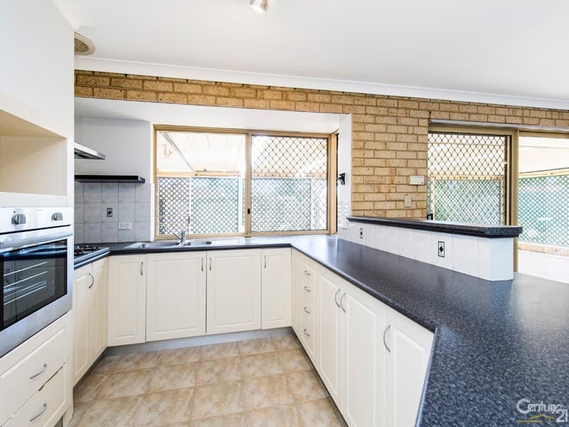17 Fairway Crescent, Meadow Springs, WA, 6210, Meadow Springs - Thumbnail 5