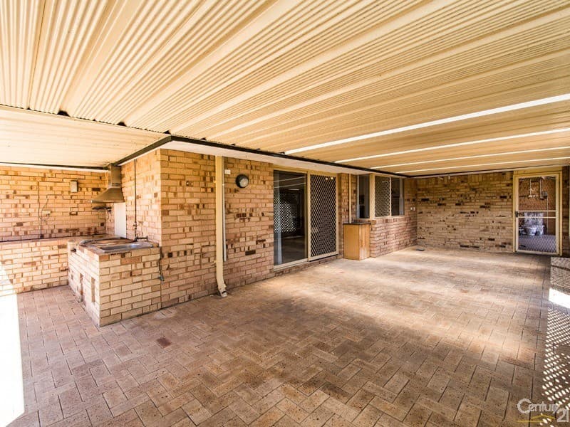 17 Fairway Crescent, Meadow Springs, WA, 6210, Meadow Springs - Thumbnail 6