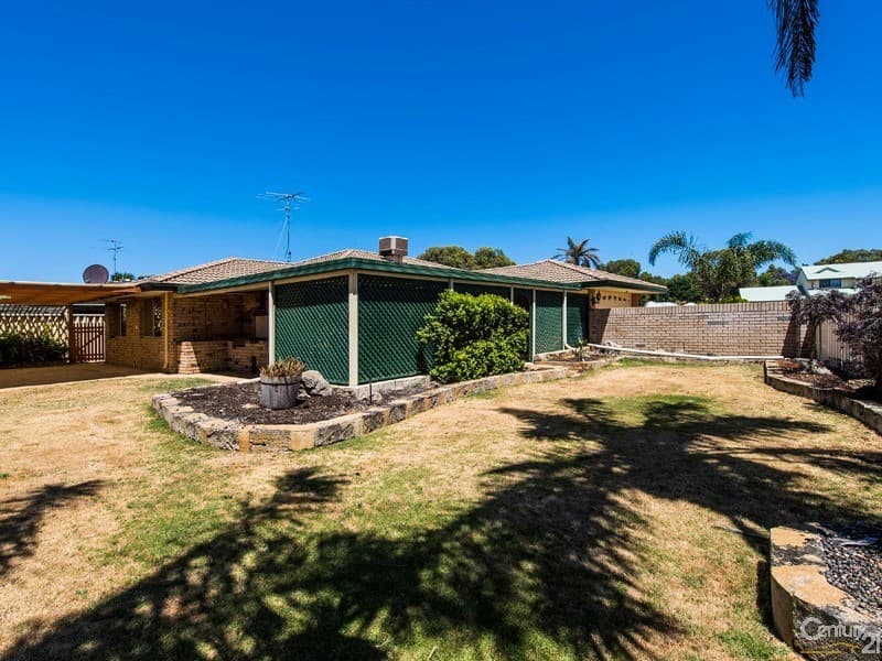 17 Fairway Crescent, Meadow Springs, WA, 6210, Meadow Springs - Thumbnail 8