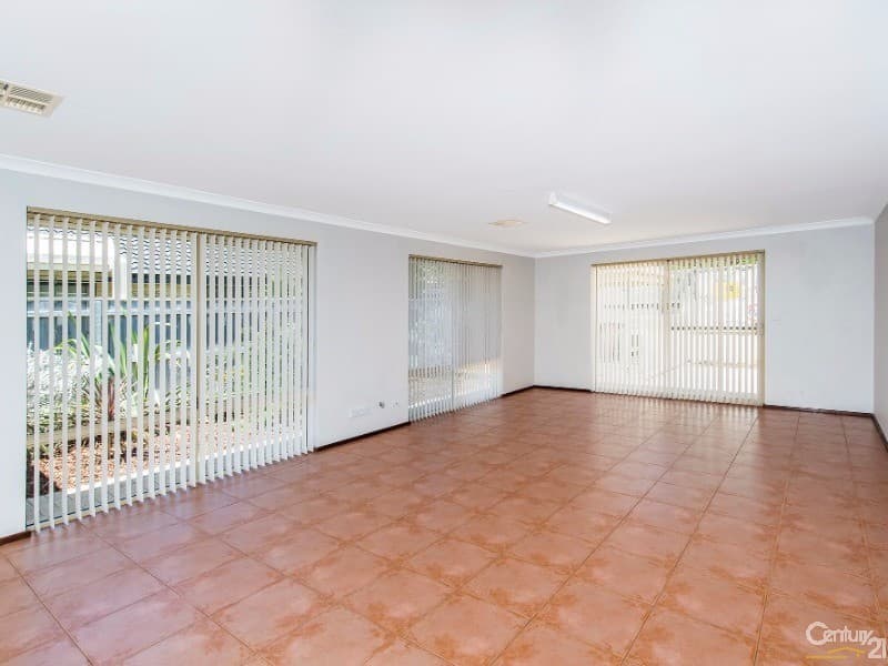 259 Peelwood Parade, Halls Head, WA, 6210, Halls Head - Thumbnail 2