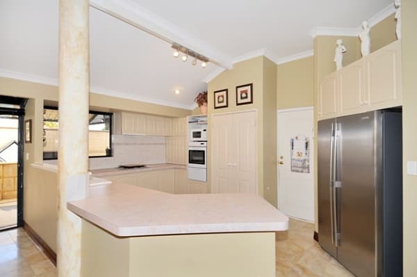 2 Cockatoo Close, Singleton, WA, 6175, Singleton - Thumbnail 2